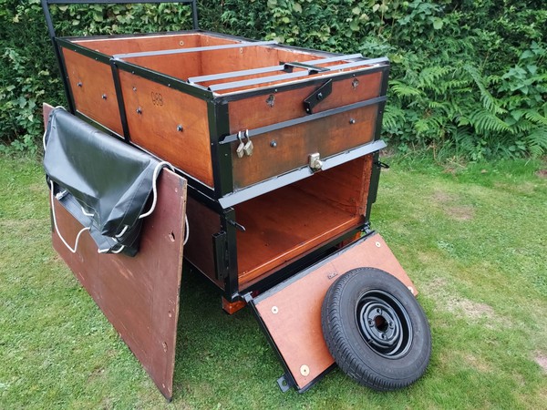 Lockable box trailer under 750kg