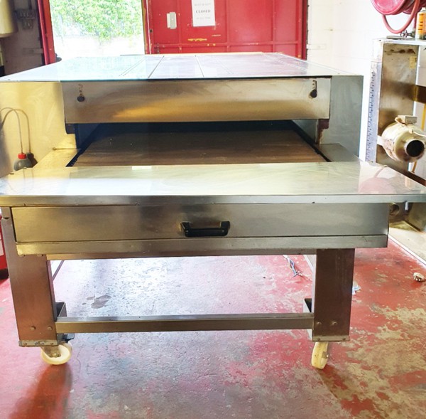 Stone Conveyor Pizza Oven for sale