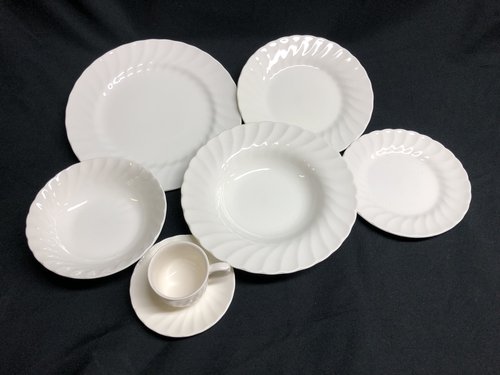 Churchill Dinner plates