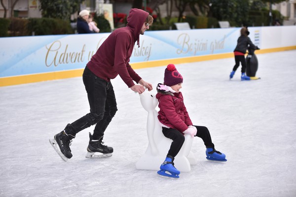 Winter outdoor ice rink for sale