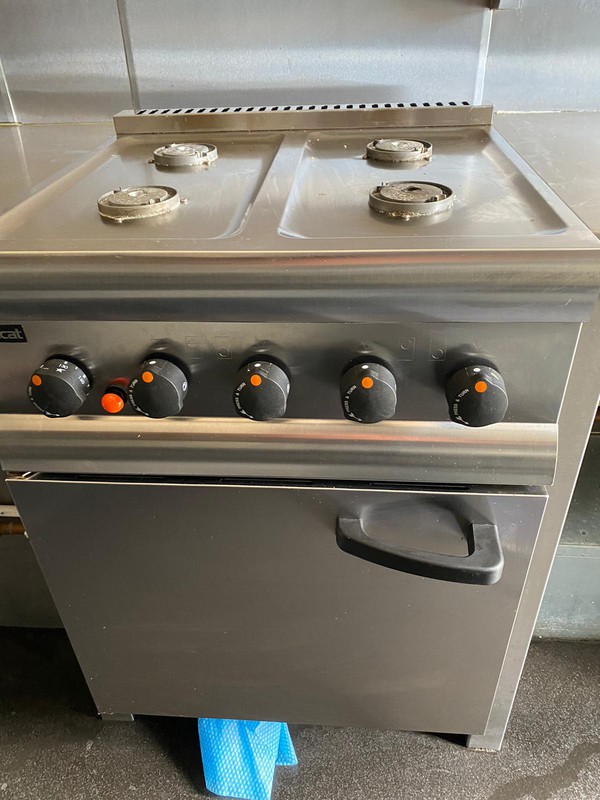 Four burner gas oven