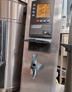 Bulk coffee brewer
