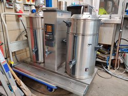 Secondhand coffee machine