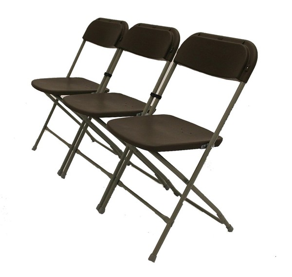 Folding chairs which link together