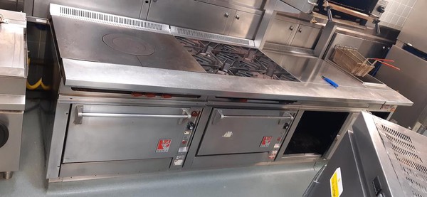 Secondhand gas range oven for sale