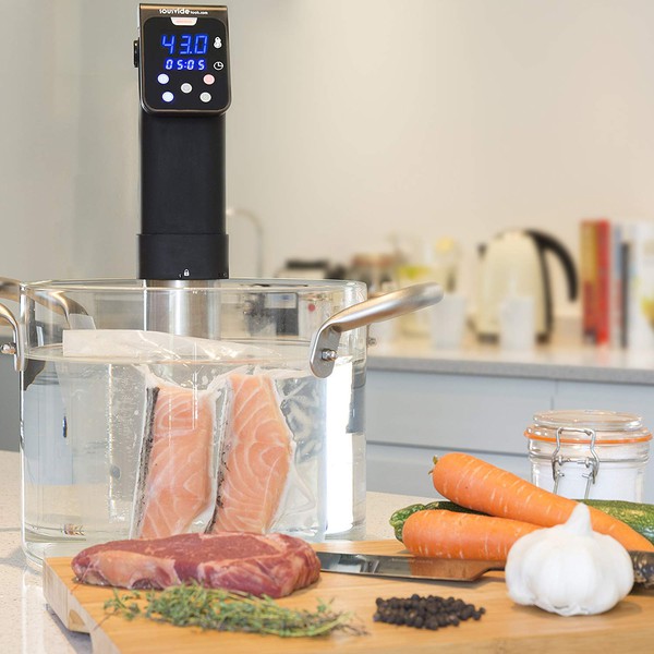 Sous vide cooking at home