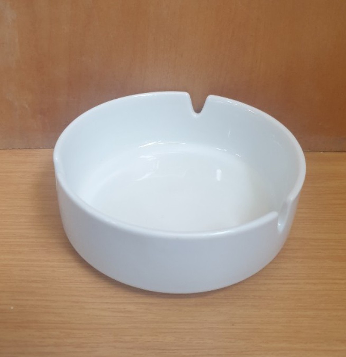 Secondhand Catering Equipment Crockery and China 1000x Ashtrays