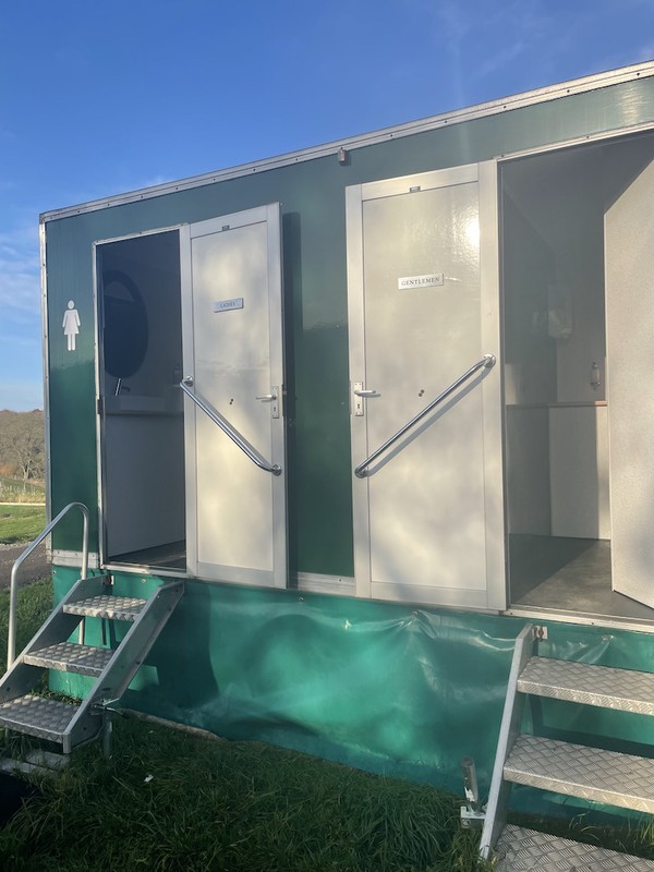 Used 2+1 luxury toilet trailer unit