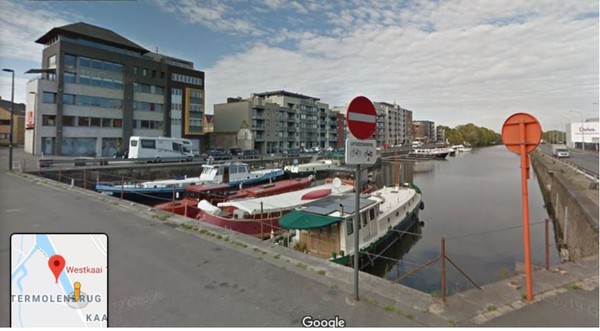 Dutch barge located in Belgium