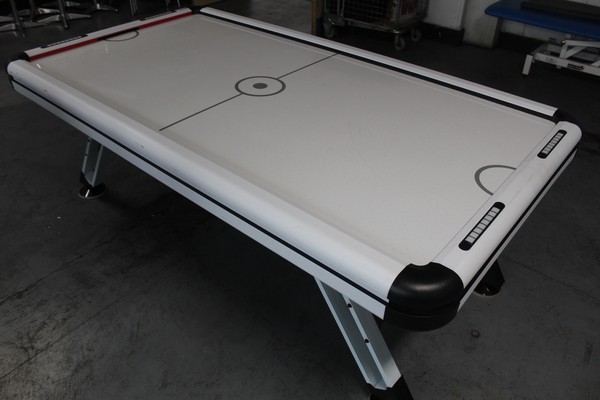 Commercial air hockey table