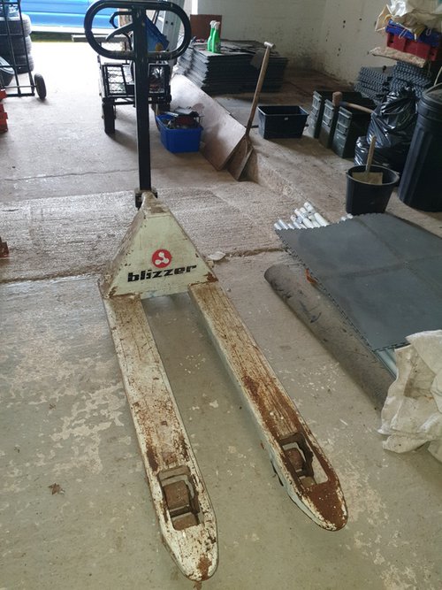 Pallet Truck for sale