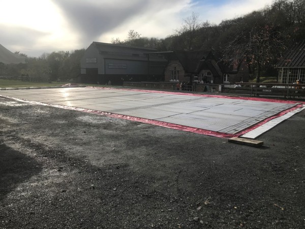 Building a real ice rink