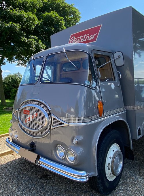 Vintage Truck ERF KV (Kleer Vue) cab Vintage Truck ERF KV (Kleer Vue) cab