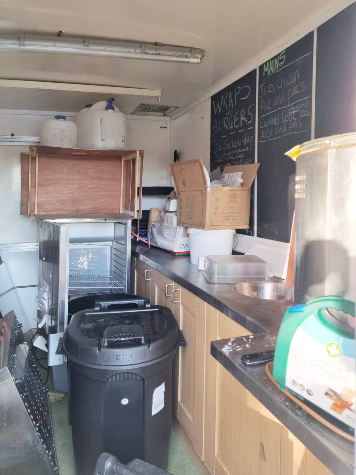 Secondhand Catering Equipment Catering Trailers / Trucks And Mobile