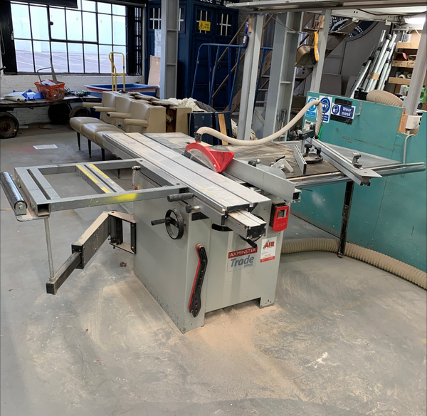 Secondhand saw and extractor for sale