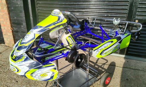2020 Synergy Carbon Rolling Chassis 2020 Synergy Carbon Rolling Chassis