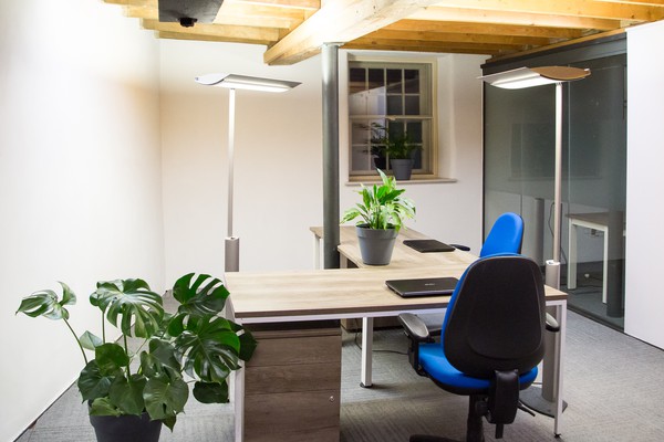 85% upplight for offices or studios