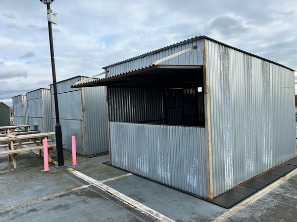 Secondhand market shelters for sale
