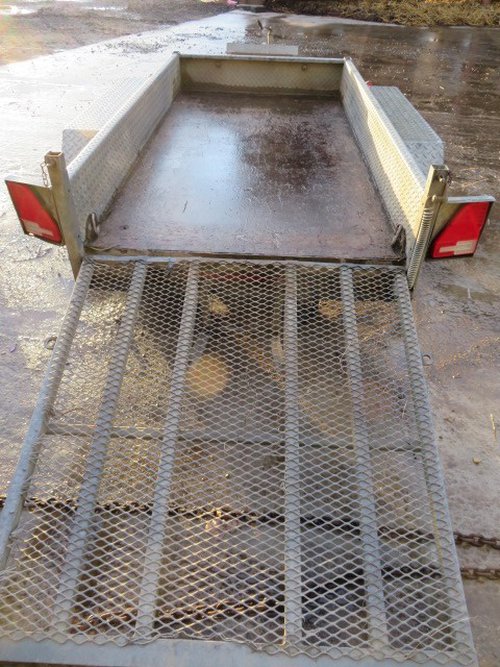 Plant trailer with Mesh loading ramp Plant trailer with Mesh loading ramp