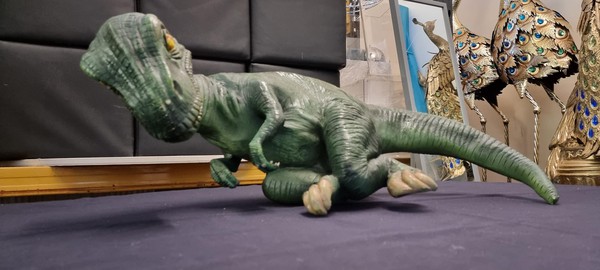 Selling Dinosaur Models