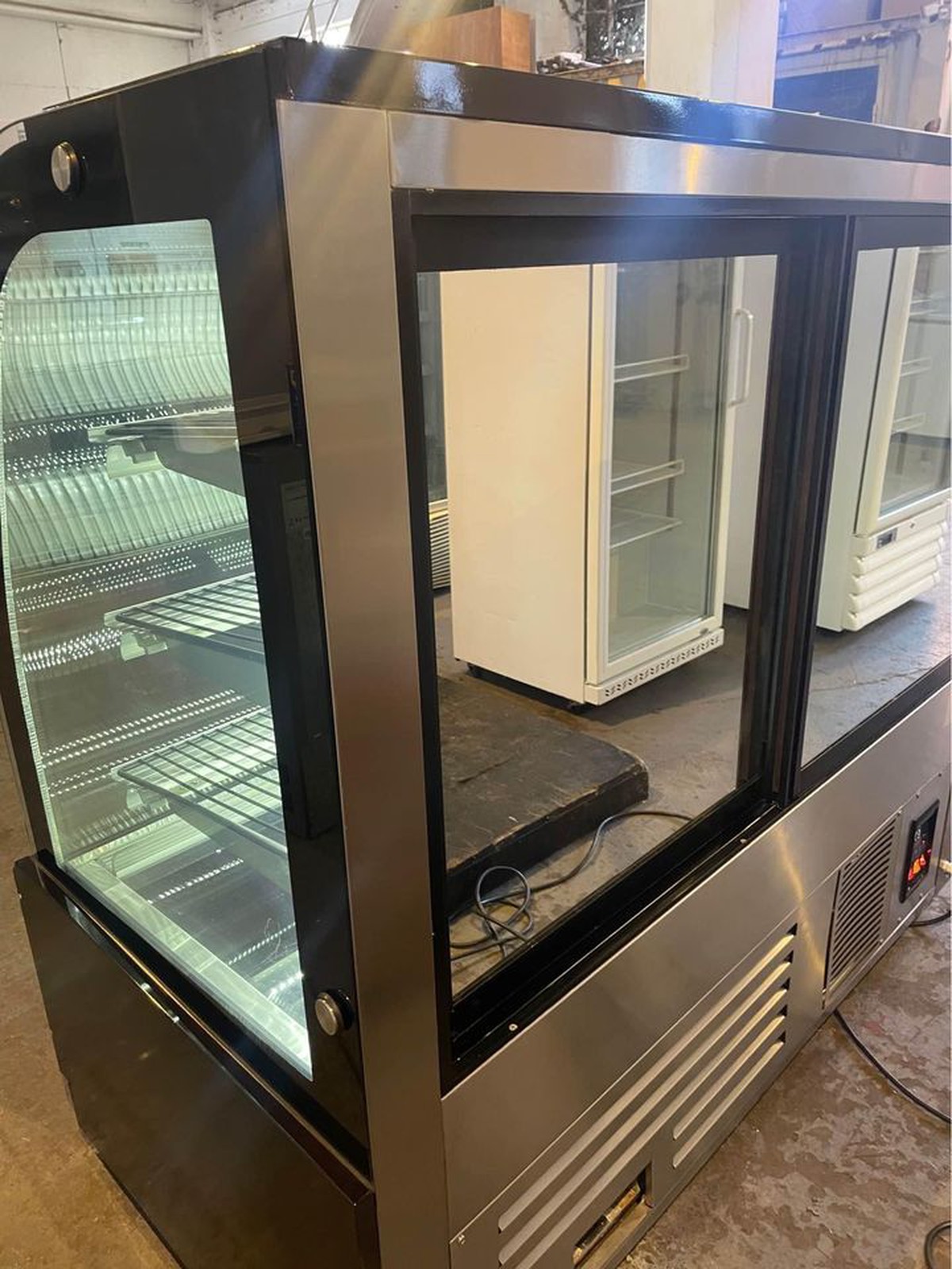 Secondhand Catering Equipment Patisserie and Cake Displays 1.5 M