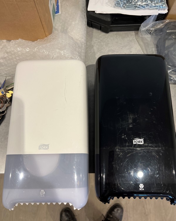 Over 150 Toilet Dispensers North Shore and Tork For Sale