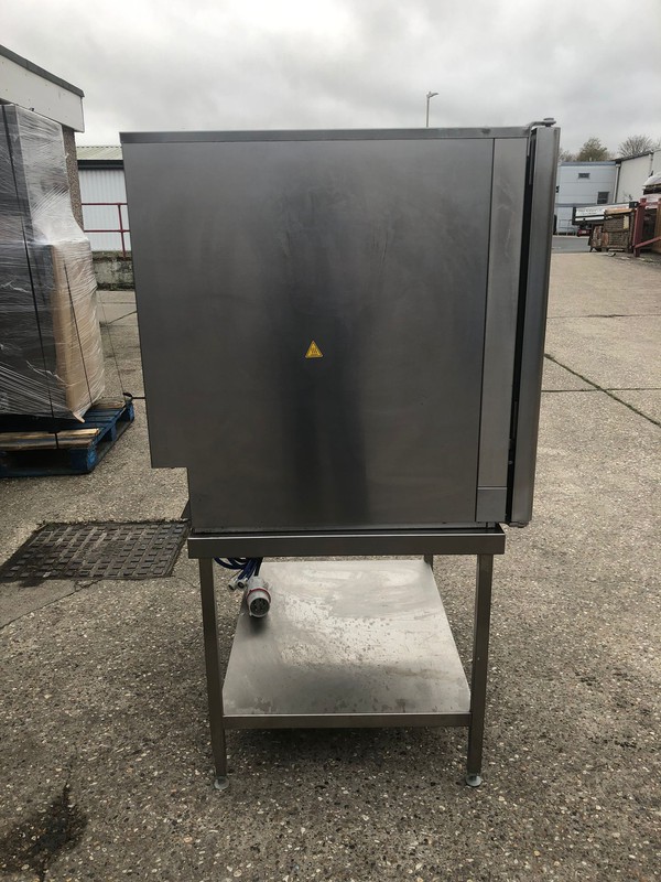 Commercial six grid oven