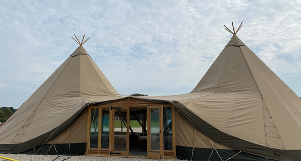 Interconnecting Giant Top Hat Tipis
