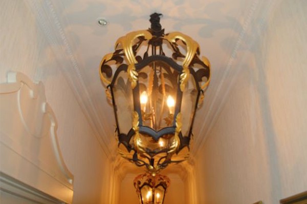 Secondhand Fabulous Ceiling Lantern for Smart Restaurant For Sale