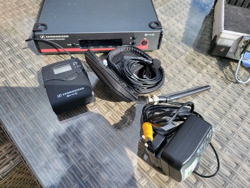 Secondhand Sennheiser EW 100 G3-1G8 Bodypack Set Lapel Mic and Receiver For Sale Secondhand Sennheiser EW 100 G3-1G8 Bodypack Set Lapel Mic and Receiver For Sale