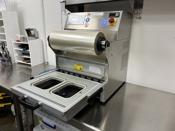 Secondhand Used Reepak ReeTray 20 VGT MAP Gas Tray Sealer For Sale