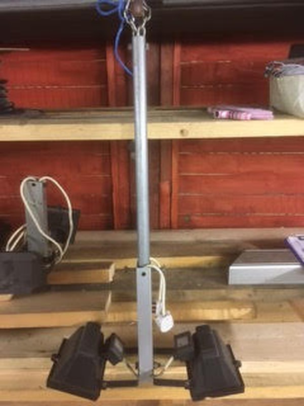 Secondhand Used Twin Halogen Marquee Ridge Lights Plus Connectors and 6 Extension Bars For Sale