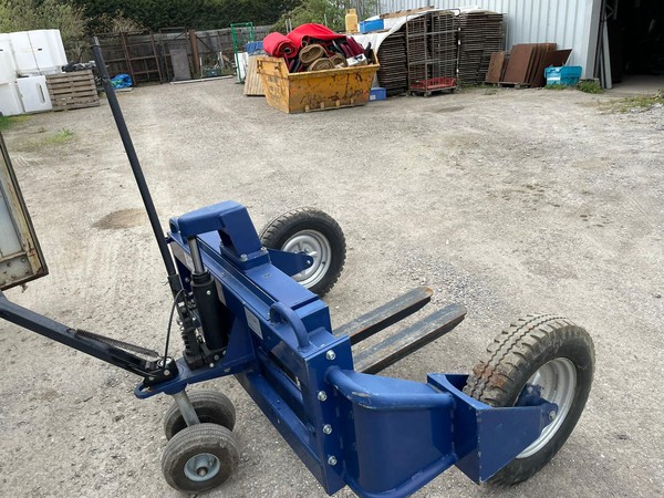 Secondhand pallet truck for sale