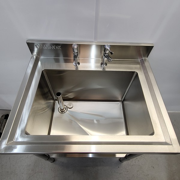 Large pan washing sink