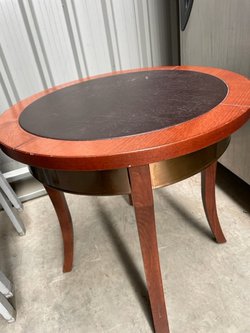 Round coffee table