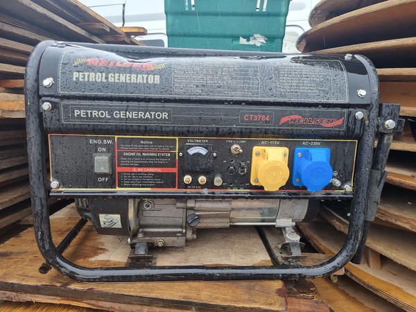 Used Neilsen CT3784 Portable Petrol Generators for sale