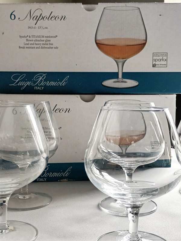 Luigi Bormioli Brandy Glasses for pubs / restaurants