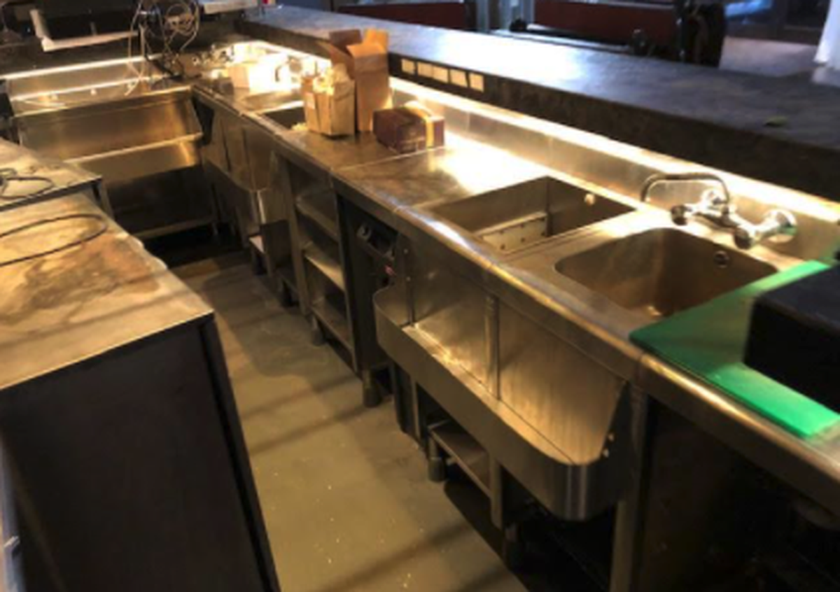 Secondhand Pub Equipment Back Bar Entire IMC Back Bar Units Ex