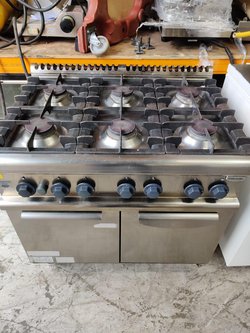 Six burner gas range cooker