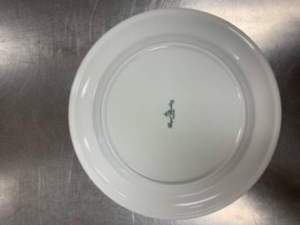 Secondhand Royal Porcelain Classic White Wide Rim Plates For Sale