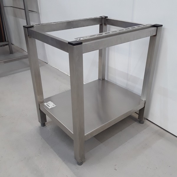 Secondhand Used Lincat SLS4 Stainless Stand