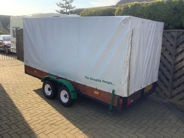 General purpose trailer with cover