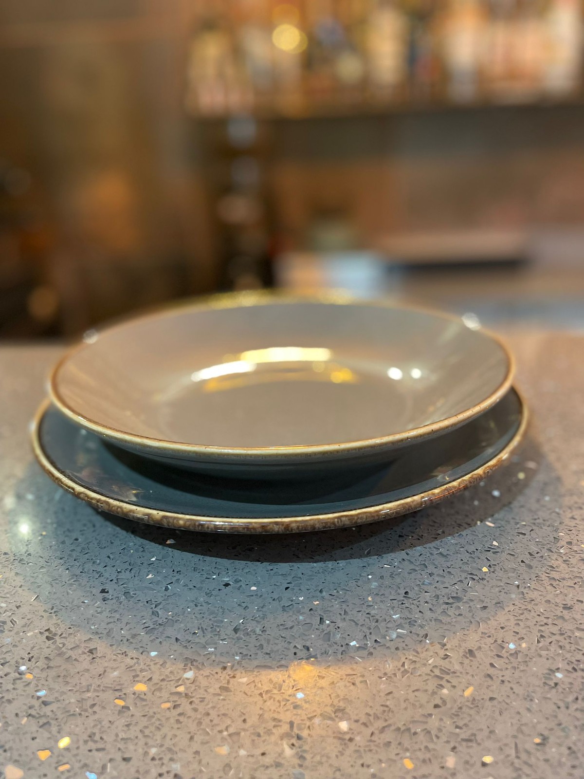 Secondhand Catering Equipment Crockery and China 75x Plates, Side