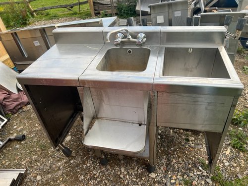 IMC Ice well / sink / table IMC Ice well / sink / table