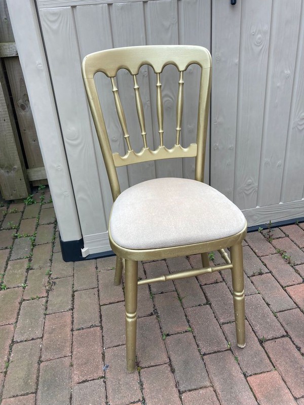 Gold Cheltenham Banquet Chairs with Ivory Seat Pad