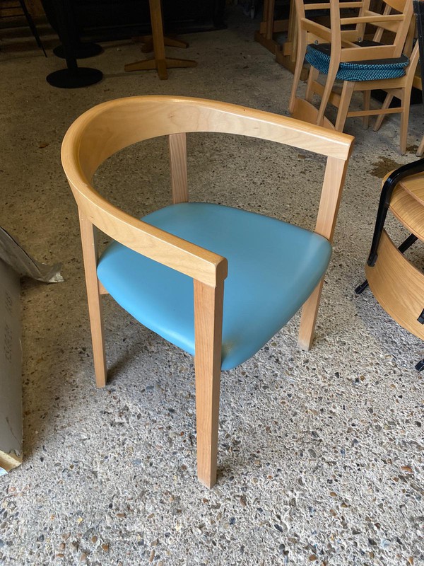 Secondhand Oak Dining Chairs with Arms and Blue Padding For Sale