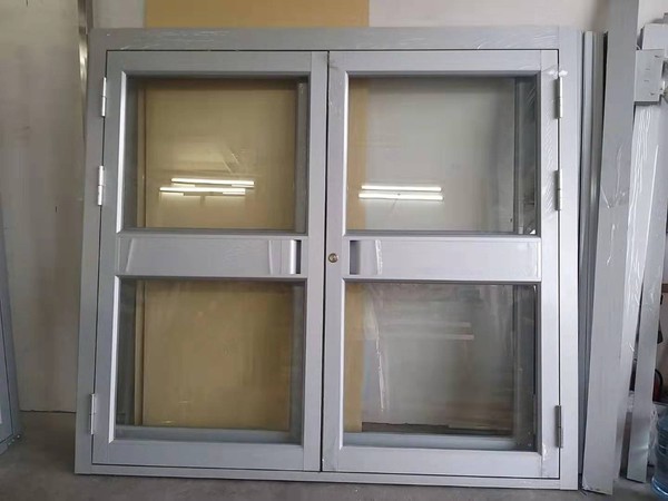 Aluminium marquee doors