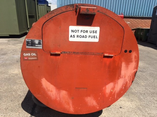 Used fuel bowser