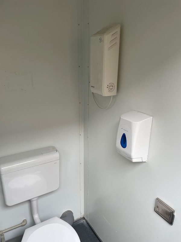 Secondhand Container Toilet Blocks 1+1