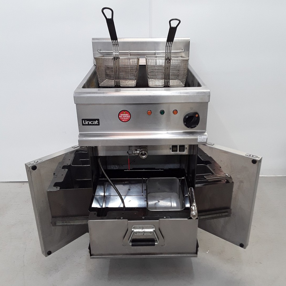Secondhand Catering Equipment Electric Fryers Used Lincat OE7108